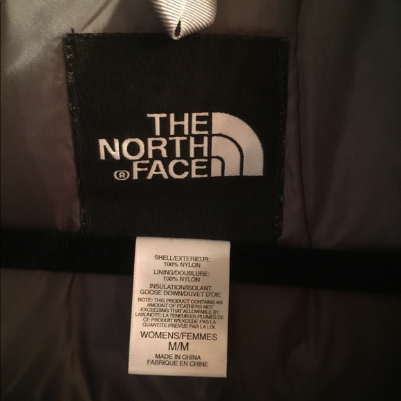 The North face retro Nhuptse puffer women’s vest MEDIUM bright Blue - Picture 3 of 9